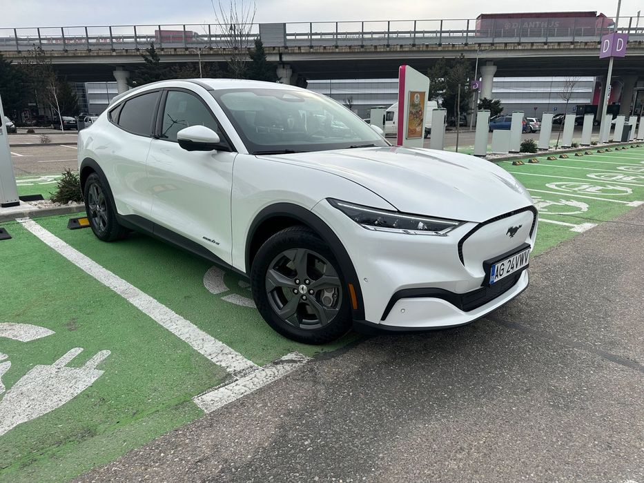 Ford Mustang Mach-E Se emite factură,TVA deductibilă