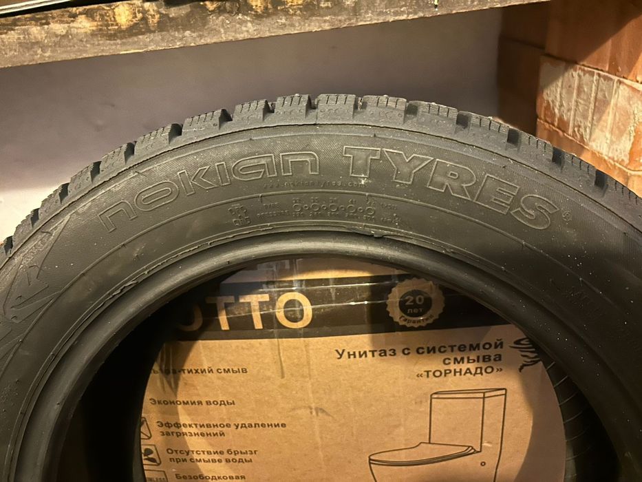 Продам зимние шины Nokian