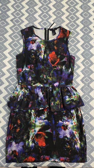 Платье от бренда HM