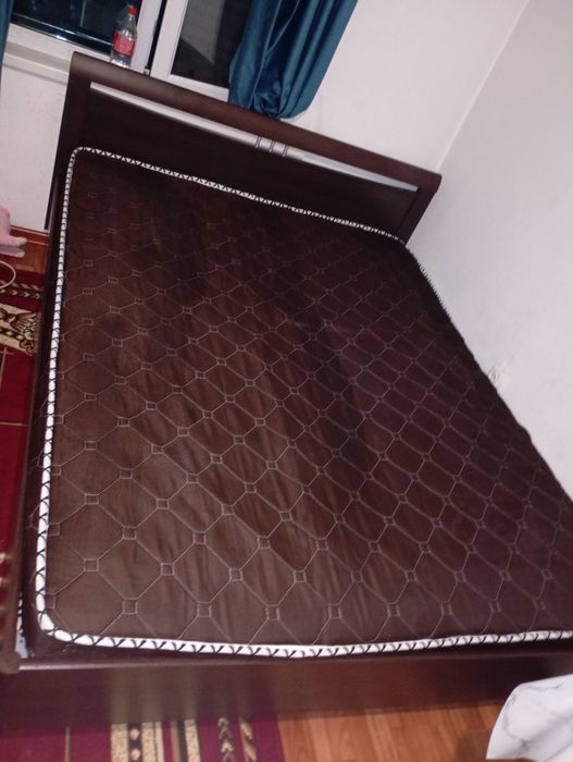 Шкаф, төсек, холодильник сатылады.