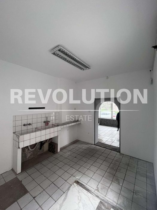 Дава се под наем Магазин в Варна, Генералите - 36 кв.м за 375 € - Снимка #2