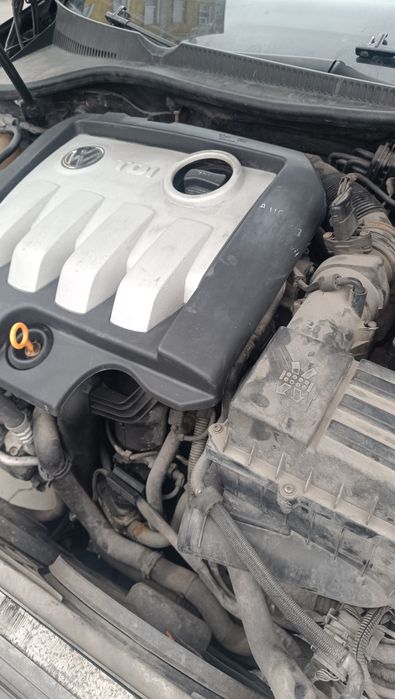 Продавам двигател за голф 5 1.9 105кс. BKC   (Dvigatel ot golf 5 БКЦ)
