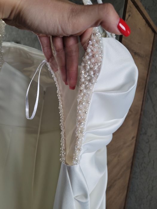 Булчинска рокля с перли