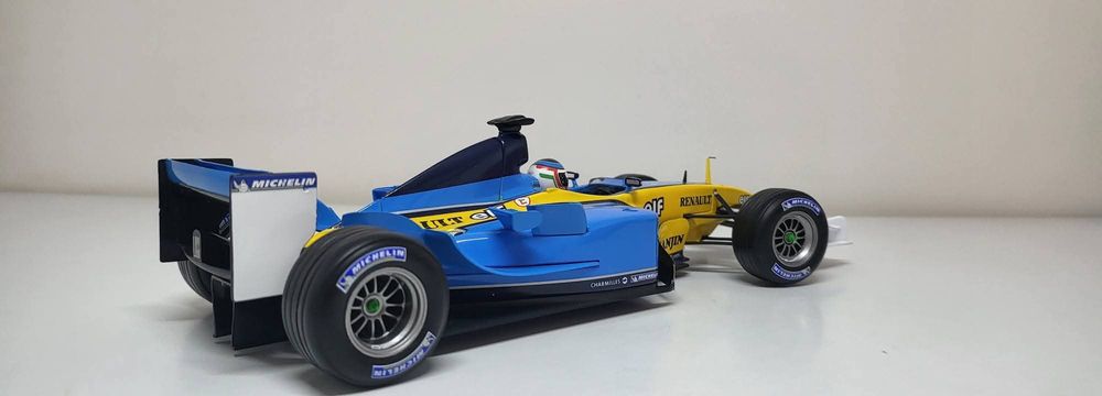 Machetă RENAULT F1 R23 Jarno Trulli 1/18 HOTWHEELS