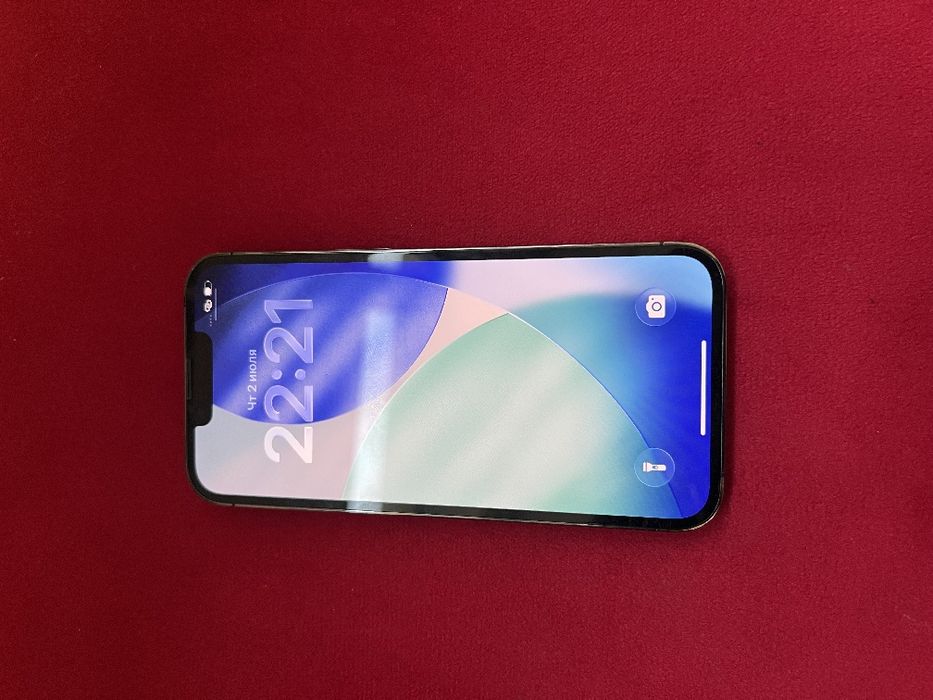 iPhone 13 pro           .