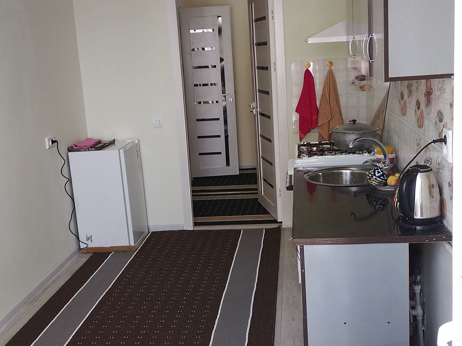 1 хонали квартира узок муддатга корзинка оркасида янги тушган домларда