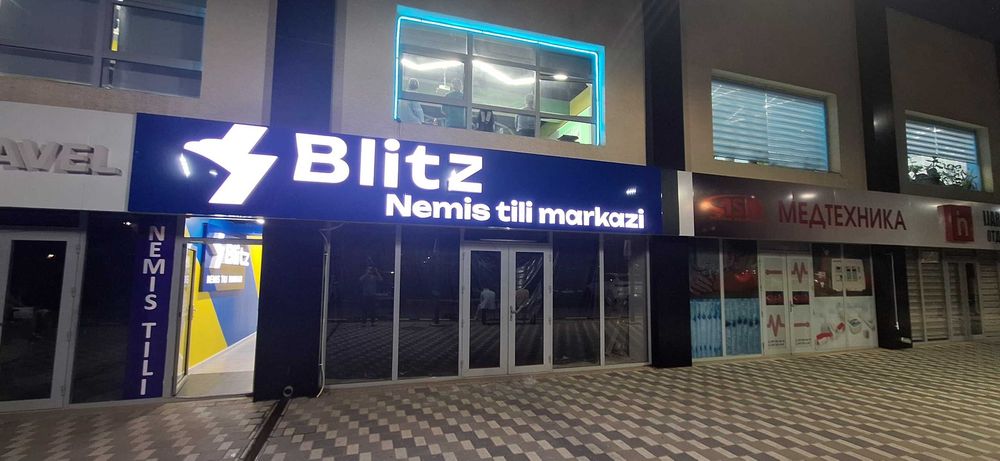 Tashqi reklama abyomni bukva , svetavoy korp