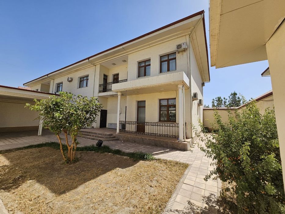 Продаётся евро дом,  коттедж