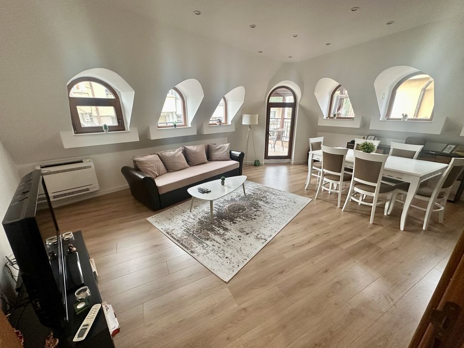 Апартамент за нощувки Супер център Бургас + Гараж