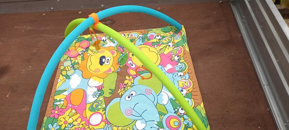 Salteluta bebe Hopa | Covoras de joaca | Centru activitati nou nascut
