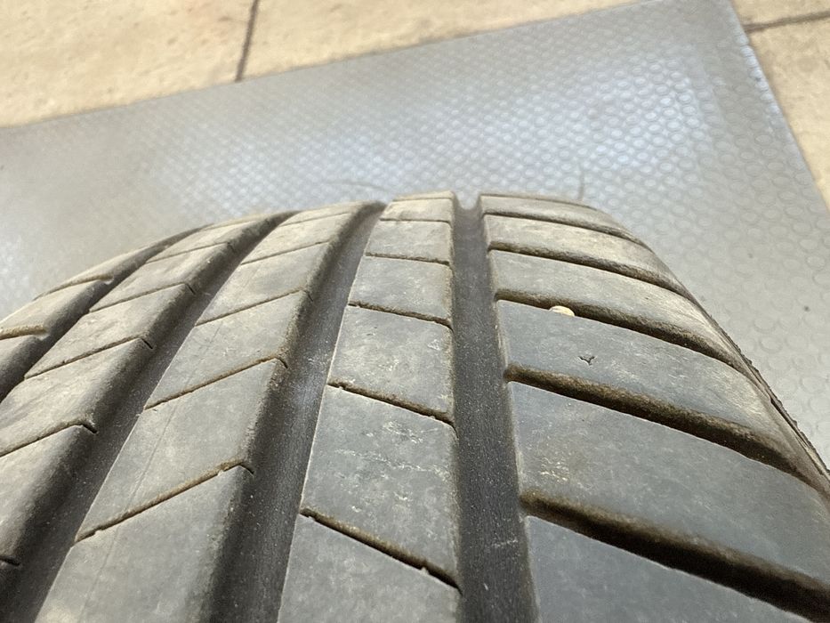 4бр. ОТЛИЧНИ Летни Гуми 195/65R/15 -BRIDGESTONE- DOT:3922- 6.2мм.