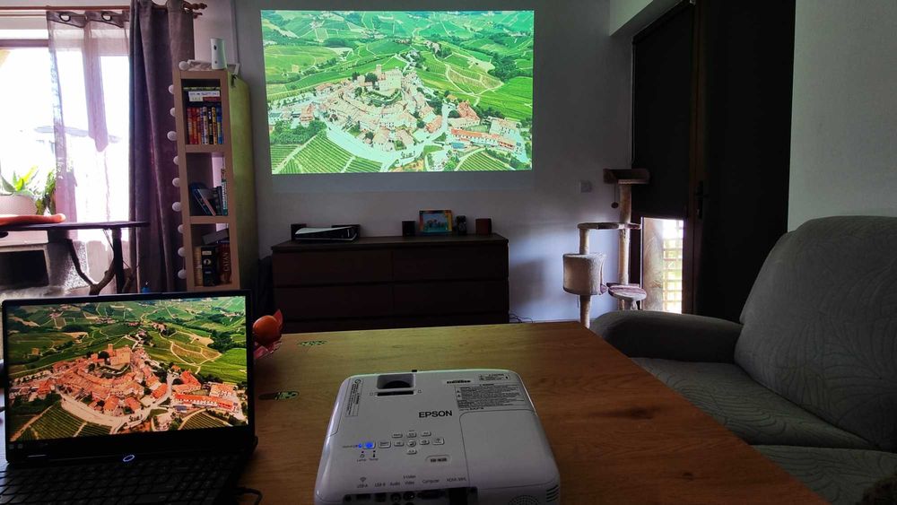 Videoproiector EPSON EB-W28 -Contrast 10000:1/HDMI/Luminozitate3000 lm