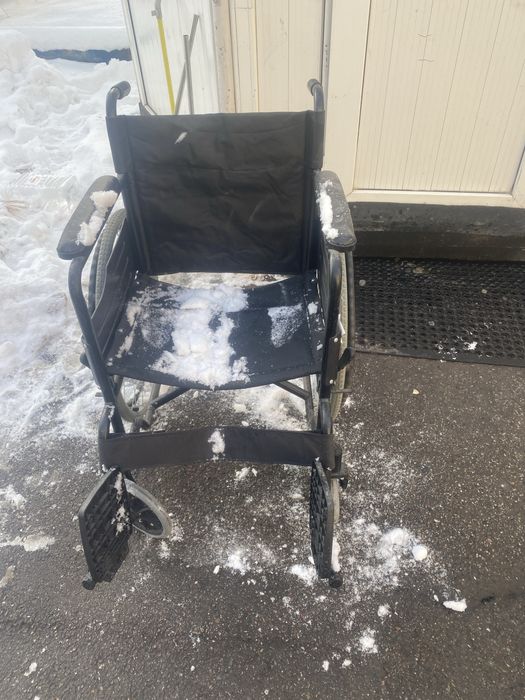 Инвалидная коляска. Инвалидная каталка