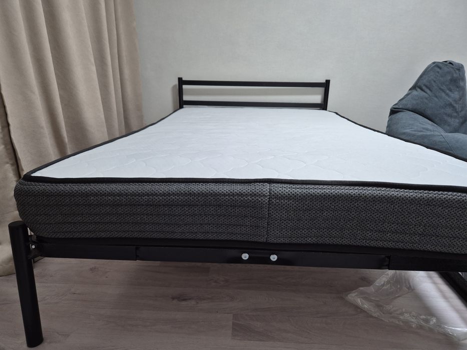 Кровать  срочно продам