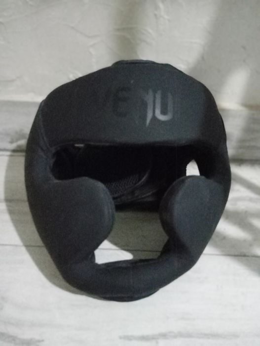 Продам шлем Venum