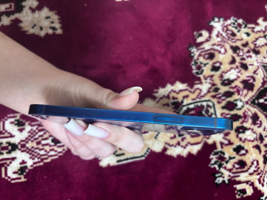 Продам айфон 12 в нормальном состояниии