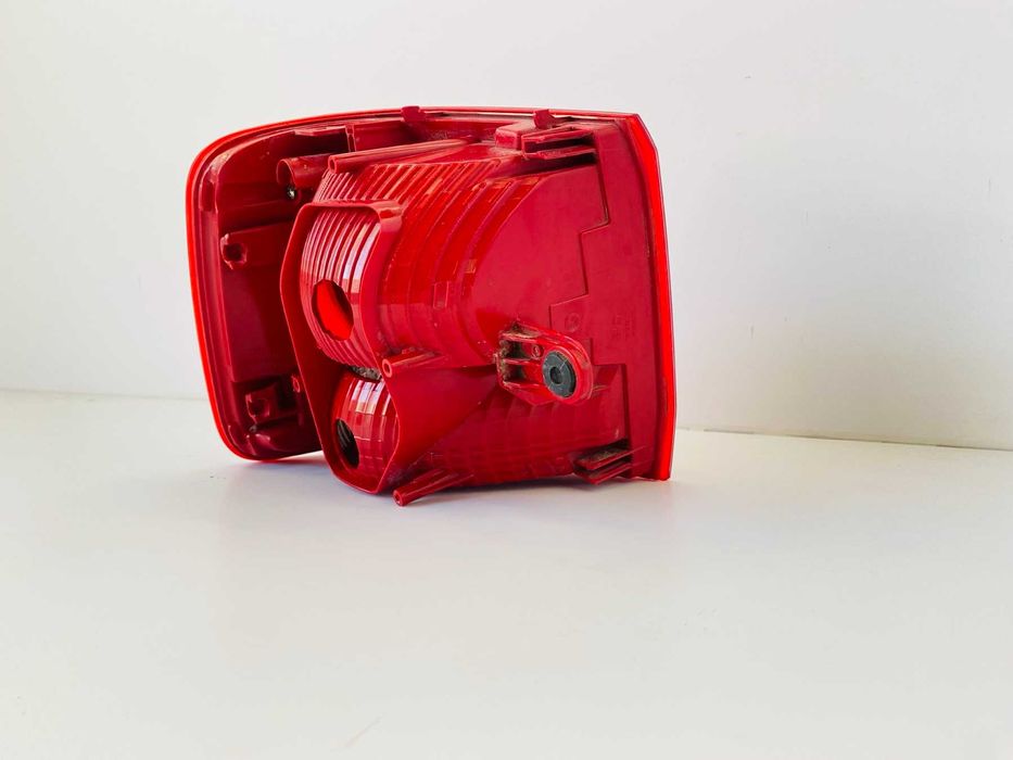 десен стоп VW Touran 2010-2015г. #1023V.