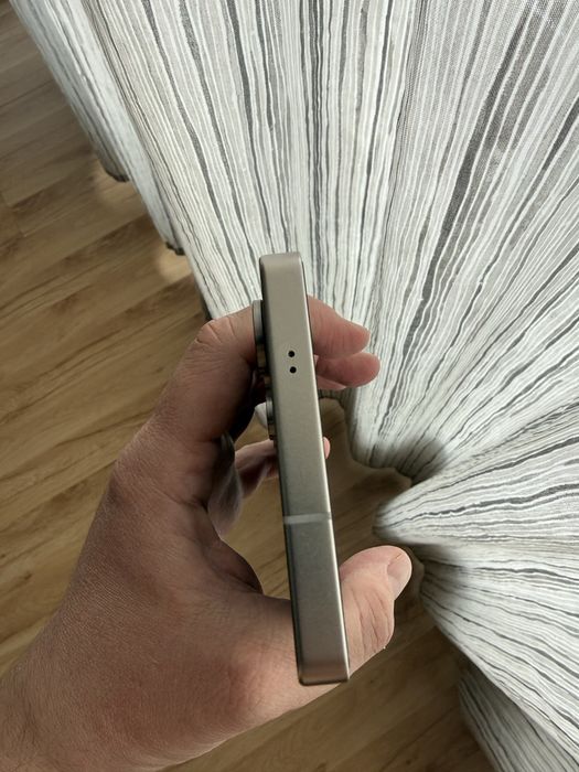 Samsung S25 ULTRA 512 GB черен, 100% батерия + Galaxy Bud Pro 2 черни