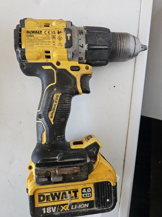 Dewalt  18v brushless