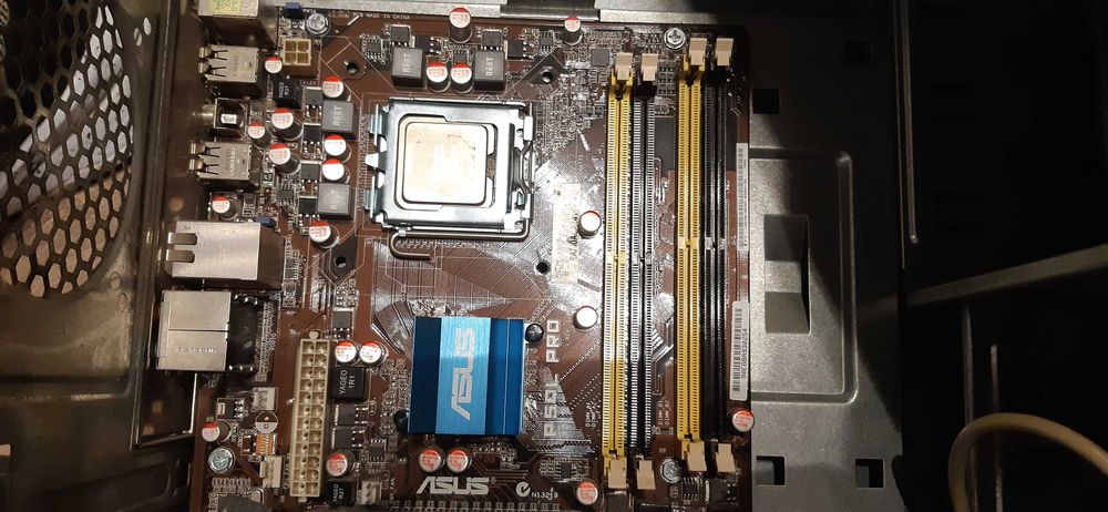 carcasa atx mb asus P5QL PRO N13219 cpu E7500, 2.93 GHz