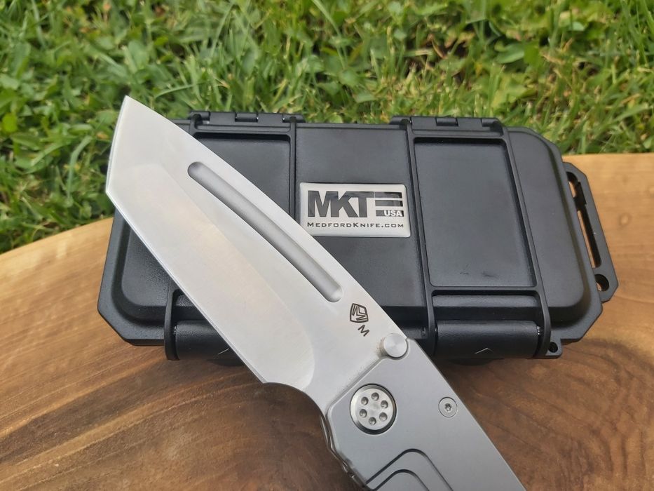 Масивен сгъваем нож MKT USA