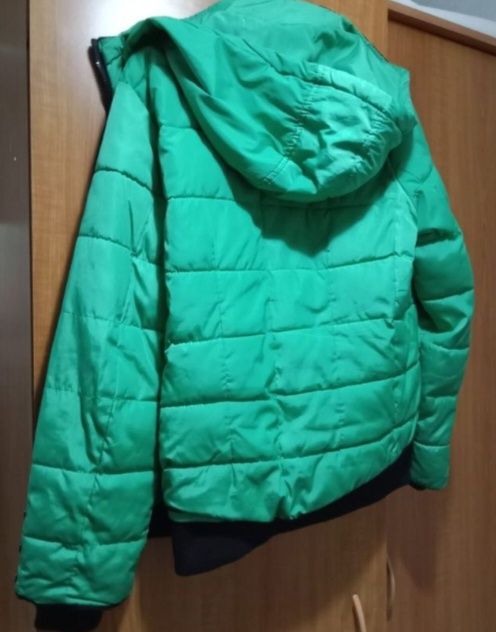 Продам модные куртки