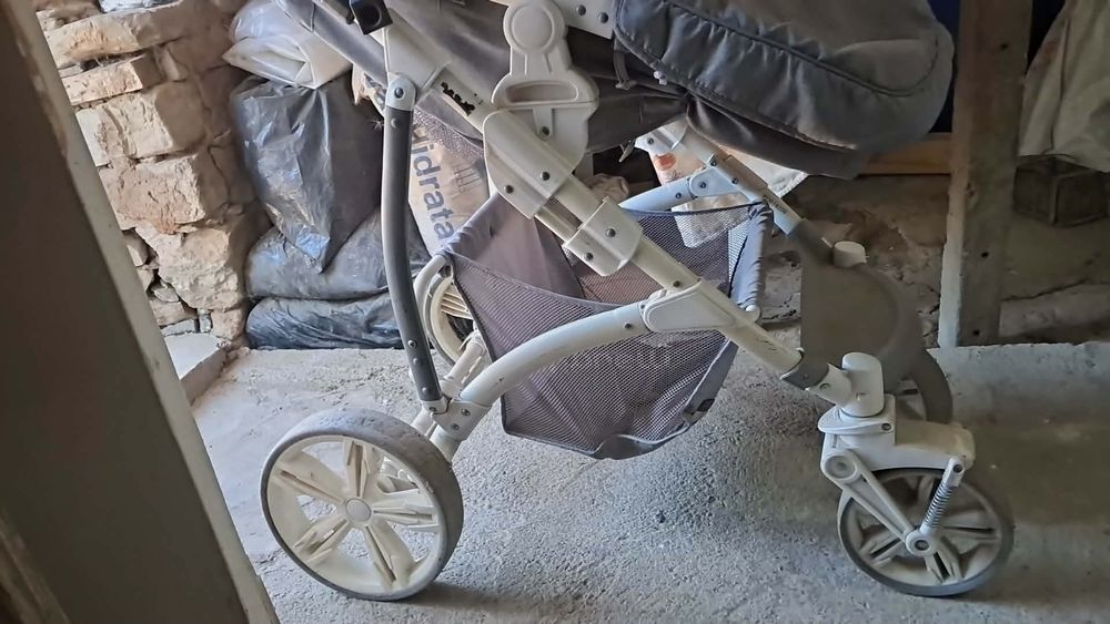 Детска количка 2 във 1