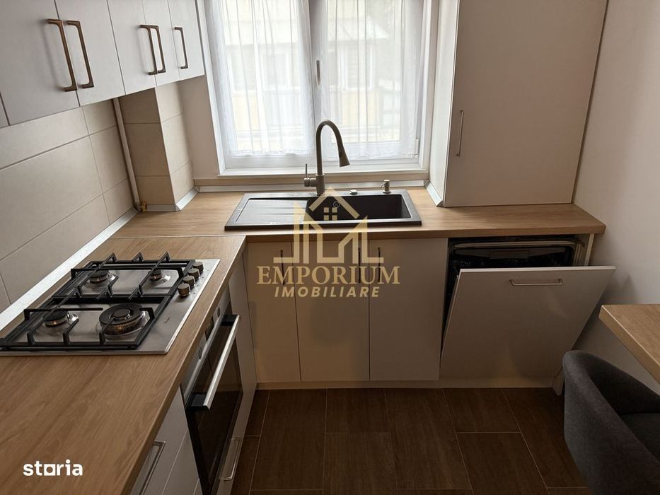 2 camere decomandate, Modern, Parcare, Manastur, La Terenuri, Mc
