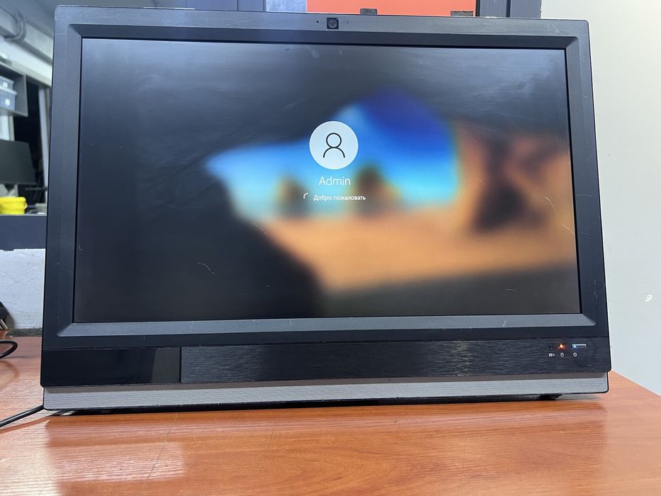 Моноблок Core i3