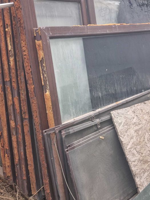 Окна витражи бу  пластиковые