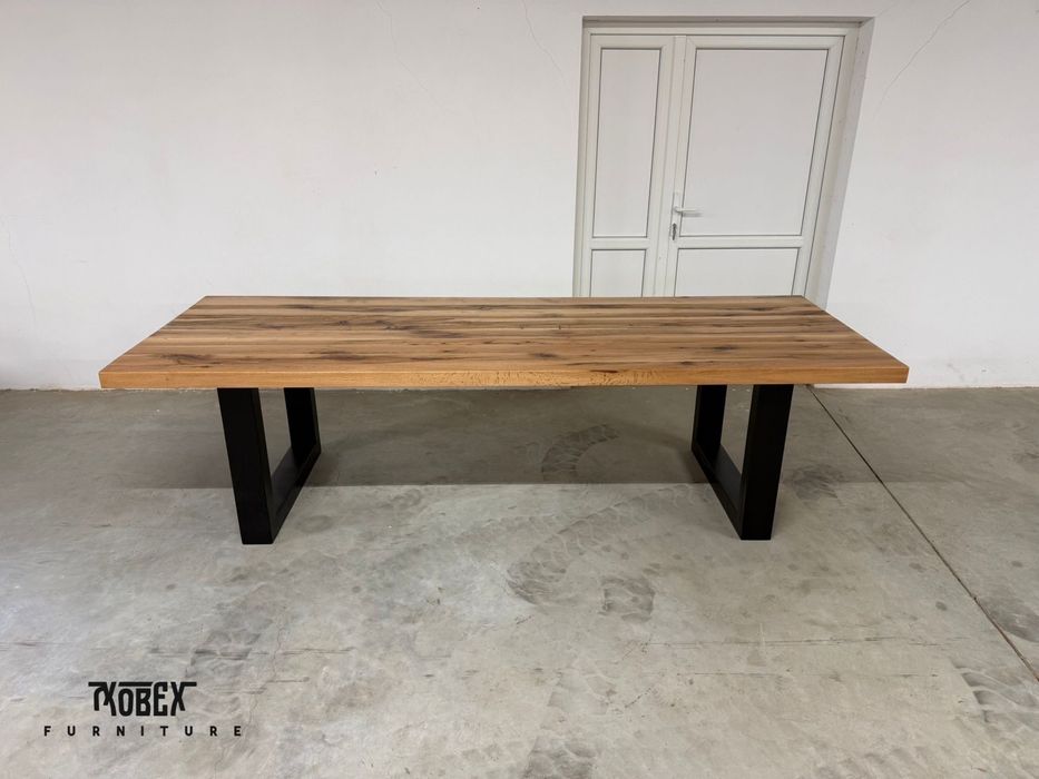 Masa Dining moderna din lemn masiv de stejar