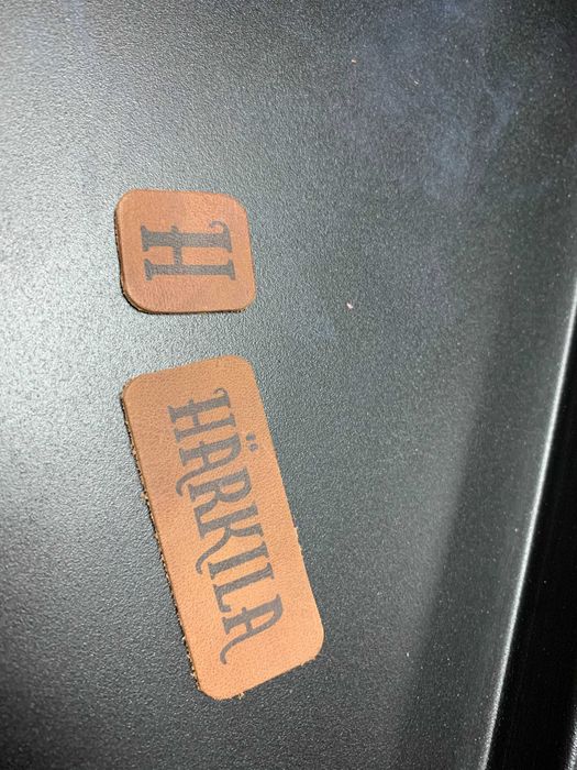 Ръчна изработка и персонализация на аксесоари от естествена кожа