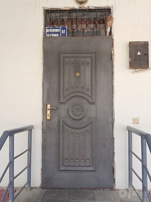 Eshik sotiladi srochno!!!