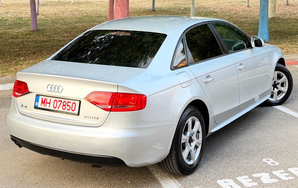 **Audi A4 2.0 Tdi - 143 CP // An fabricatie 2009 - Recent adusa // BI-Xenon - Led!**