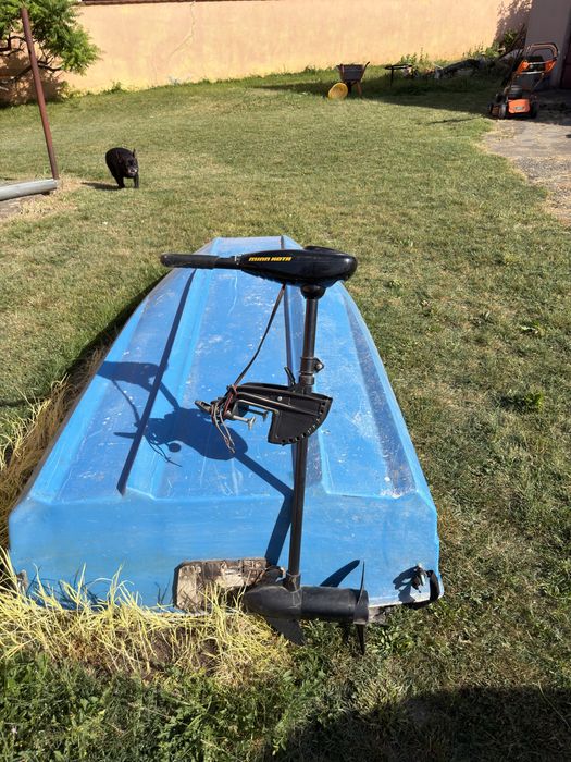 Barcă pescuit FLY 250 cu acte + motor electric Minn Kota 30 lbs – stare foarte bună