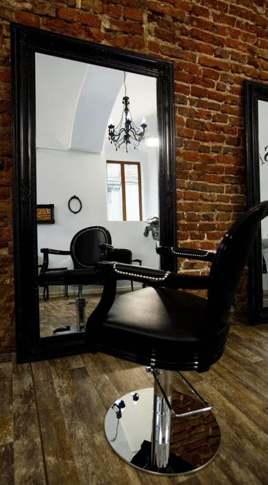 Oglinda masiva / scaun coafura / mobilier salon
