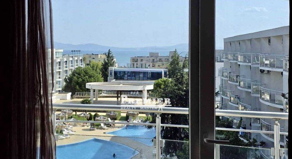 Продава се Двустаен апартамент в Бургас, Сарафово - 58 кв.м за 2068 €/кв.м - Снимка #2