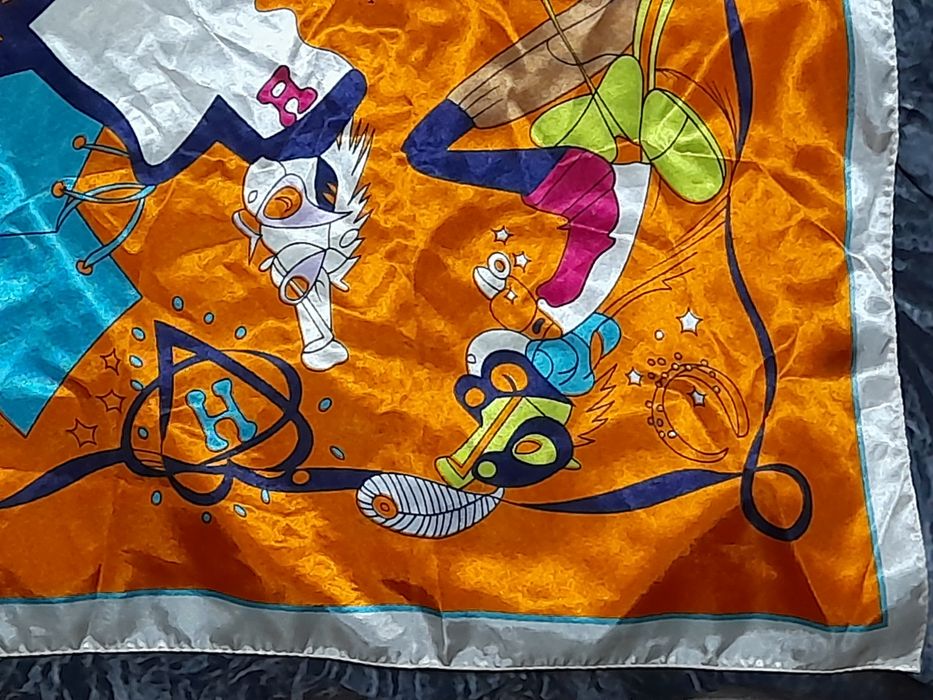 Esarfa  de LUX rara de colecție 100%  matase "Le Bal Masque" Hermes