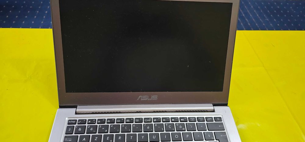 Laptop ASUS ZenBook UX303L I5