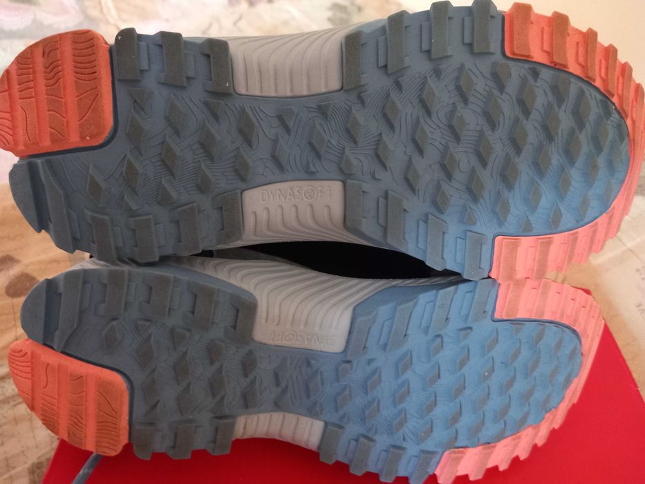 Дамски маратонки New Balance 40.5