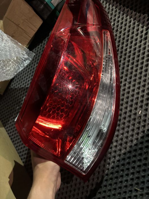 Kia Rio фонарь задний