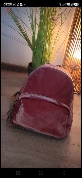 Rucsac roz trandafiriu, mărime mare, catifea, model rar