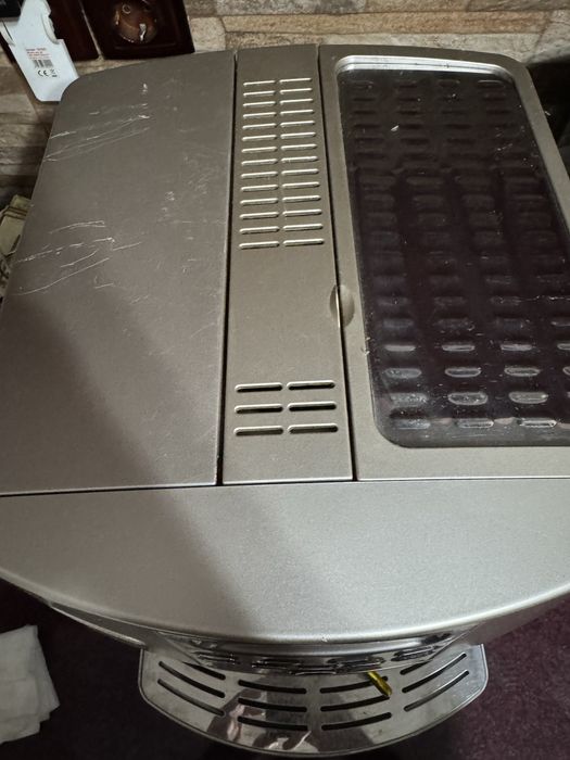 Aparat de cafea Delonghi Magnifica Automatic Cappuccino