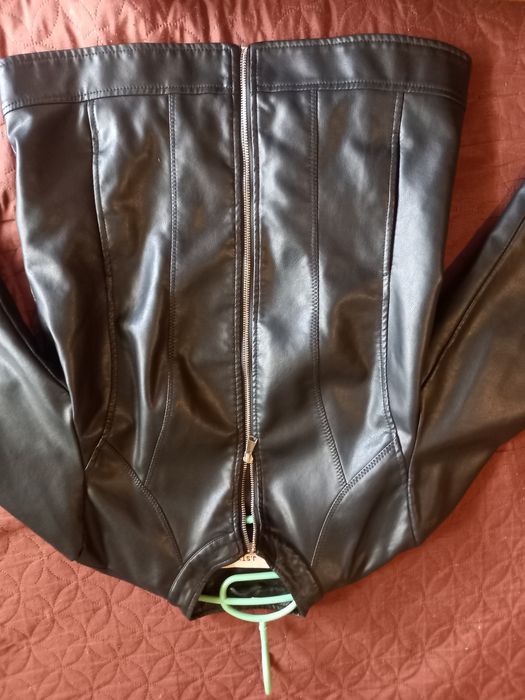 Дамско кожено яке