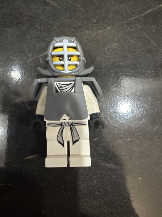 Продам lego ninjago kendo zane в отличном состоянии
