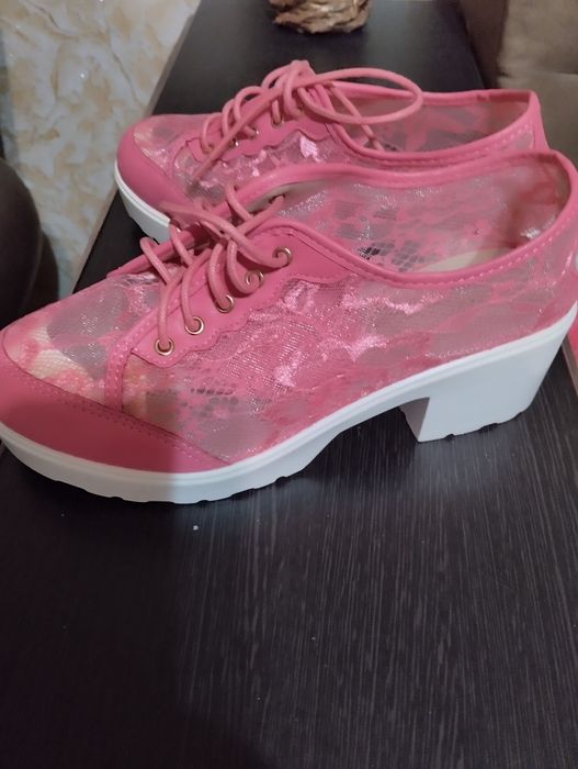 Продам туфли для торжества