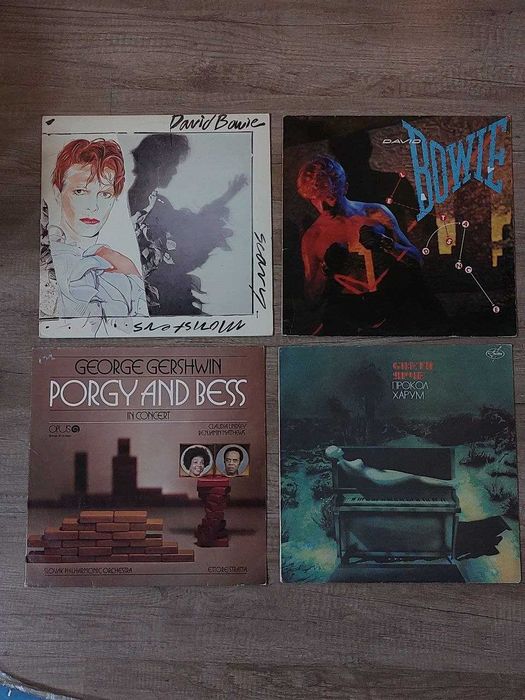 Платстинки Beatles, David Bowiy и др.