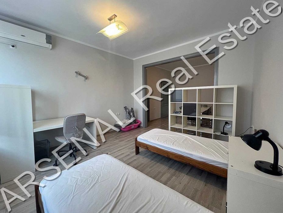 Дава се под наем Тристаен апартамент в София, Център - 88 кв.м за 625 € - Снимка #5