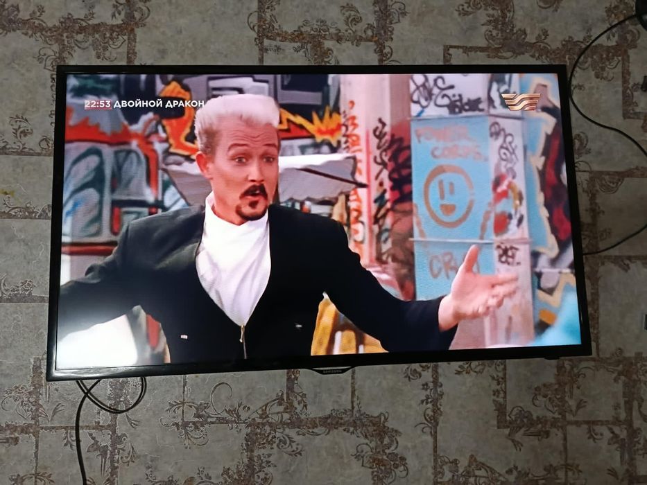 Продам Full-HD телевизор сатам
