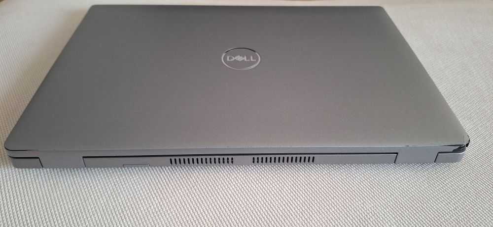Dell Latitude 5421 cu accesorii incluse